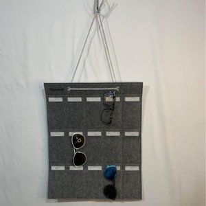 SUNGLASSES organizer. New! Holds 15 pairs. Gray. Soft structured felt. (Glasses